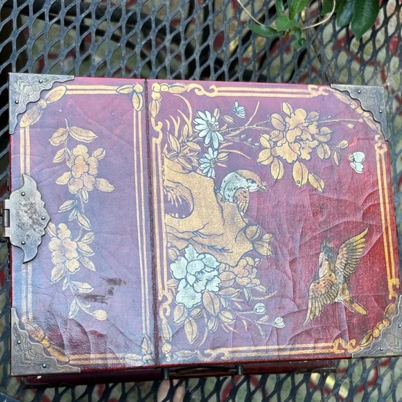 Vintage red lacquered wood Asian style jewelry box - Picture 3 of 17